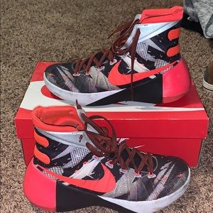 Nike hyperdunk basketball shoes